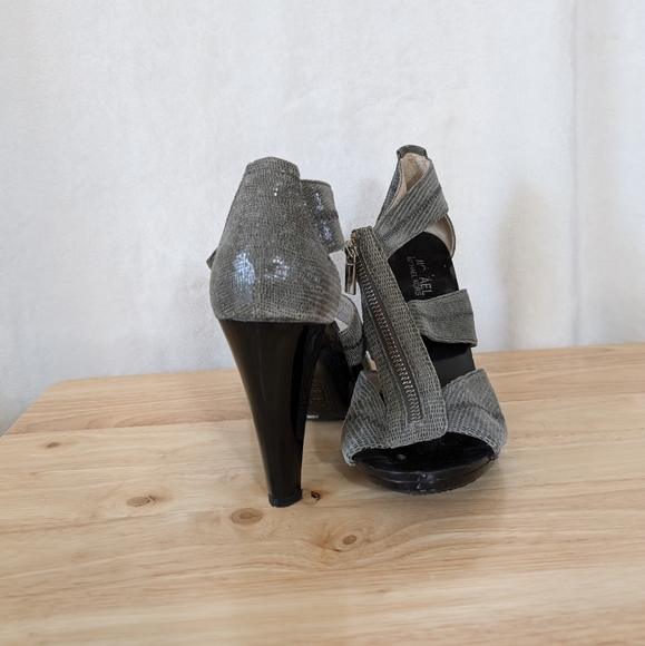 Micheal kors alligator strappy heels - Picture 4 of 4